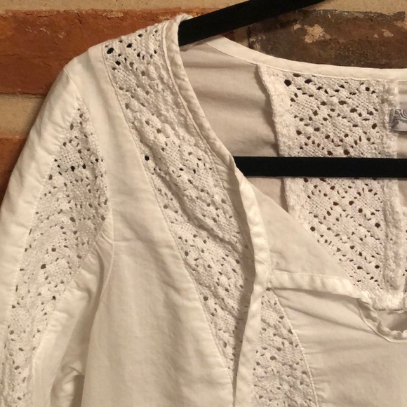 Prana lightweight shirt w/embroidered panels - Picture 2 of 5